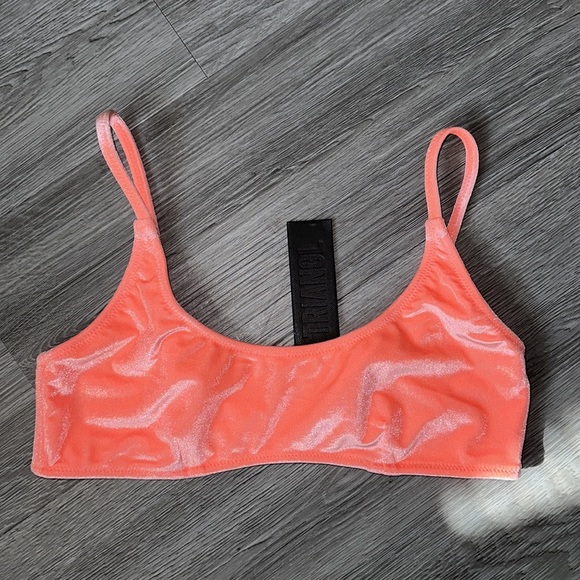 Coral orange velvet slight dip neck line swimsuit set. - Picture 11 of 16
